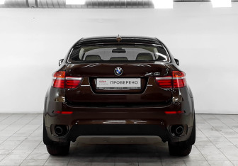 Подержанный автомобиль BMW X6 2014 года (5 фото)