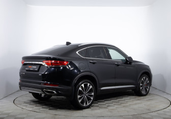 Подержанный автомобиль Geely Tugella 2022 года (5 фото)