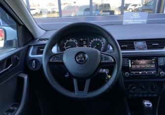 Подержанный автомобиль Skoda Rapid Liftback 2019 года (14 фото)