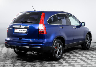 Подержанный автомобиль Honda CR-V 2011 года (5 фото)