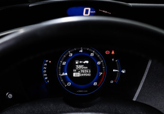 Подержанный автомобиль Honda Civic Hatchback 2011 года (9 фото)