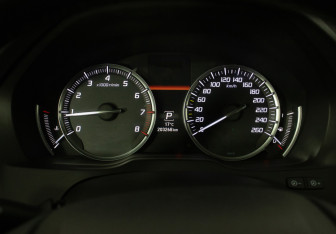 Подержанный автомобиль Acura MDX 2014 года (11 фото)