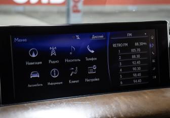 Подержанный автомобиль Lexus LX 2017 года (22 фото)