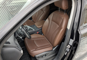 Подержанный автомобиль Audi Q7 2016 года (20 фото)
