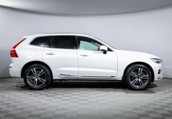 Подержанный автомобиль Volvo XC60 2018 года (4 фото)