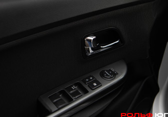 Подержанный автомобиль Kia Rio Sedan 2013 года (13 фото)