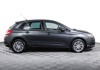 Подержанный автомобиль Citroen C4 Hatchback 2013 года (4 фото)