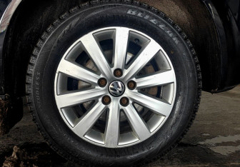 Подержанный автомобиль Volkswagen Multivan 2011 года (18 фото)