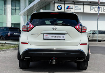 Подержанный автомобиль Nissan Murano Suv 2019 года (6 фото)