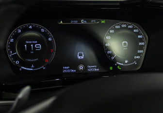 Подержанный автомобиль Geely Tugella 2023 года (14 фото)