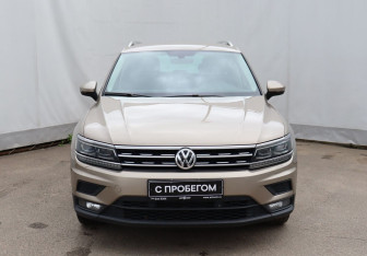 Подержанный автомобиль Volkswagen Tiguan 2018 года (2 фото)