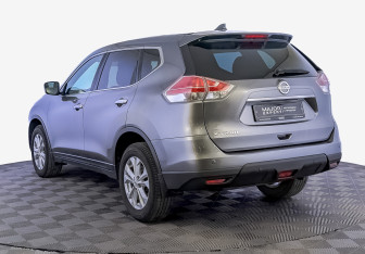 Подержанный автомобиль Nissan X-Trail 2018 года (7 фото)