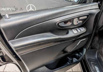 Подержанный автомобиль Mercedes-Benz Vito 2019 года (19 фото)