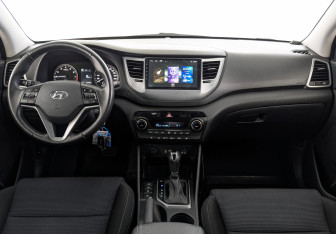 Подержанный автомобиль Hyundai Tucson 2017 года (14 фото)