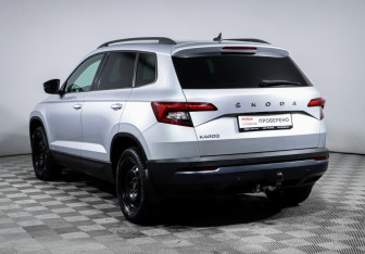 Подержанный автомобиль Skoda Karoq 2020 года (7 фото)