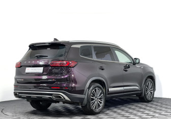 Подержанный автомобиль Chery Tiggo 8 Pro 2023 года (5 фото)