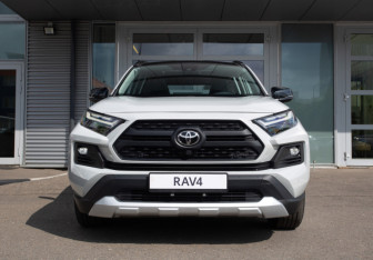 Новый Toyota RAV4 2025 (2 фото)