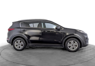 Подержанный автомобиль Kia Sportage 2018 года (4 фото)