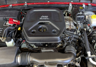 Подержанный автомобиль Jeep Wrangler 2021 года (9 фото)