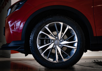 Подержанный автомобиль Geely Coolray 2020 года (34 фото)