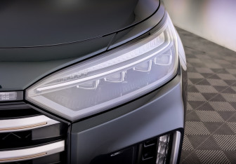 Подержанный автомобиль Exeed VX 2023 года (18 фото)