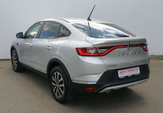 Подержанный автомобиль Renault Arkana 2020 года (7 фото)