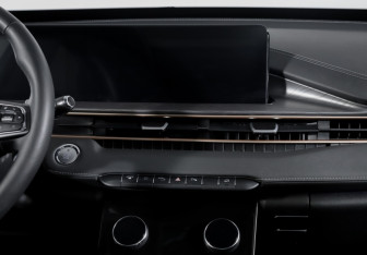 Подержанный автомобиль Exeed LX 2022 года (13 фото)