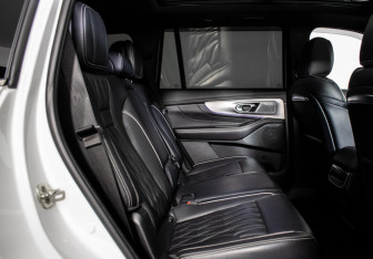 Подержанный автомобиль GAC GS8 2023 года (10 фото)