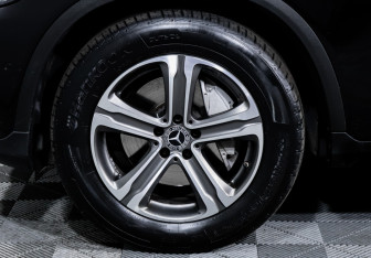 Подержанный автомобиль Mercedes-Benz GLC Coupe 2017 года (15 фото)