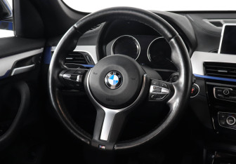 Подержанный автомобиль BMW X1 2020 года (15 фото)