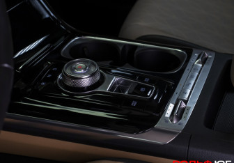 Подержанный автомобиль Kia Carnival 2021 года (20 фото)