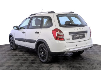 Подержанный автомобиль LADA (ВАЗ) Granta Wagon 2023 года (7 фото)