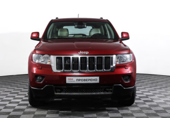 Подержанный автомобиль Jeep Grand Cherokee 2013 года (2 фото)