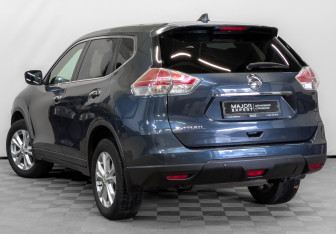 Подержанный автомобиль Nissan X-Trail 2018 года (7 фото)