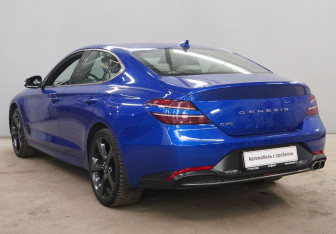 Подержанный автомобиль Genesis G70 2021 года (7 фото)