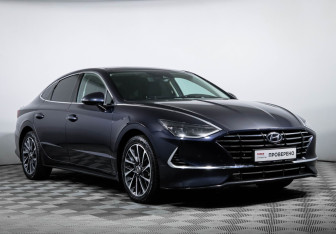 Подержанный автомобиль Hyundai Sonata 2019 года (3 фото)