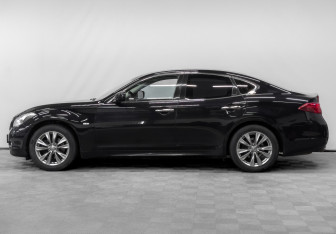 Подержанный автомобиль Infiniti M Sedan 2013 года (8 фото)