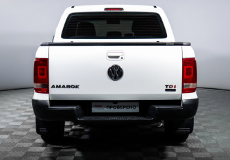 Подержанный автомобиль Volkswagen Amarok 2013 года (6 фото)