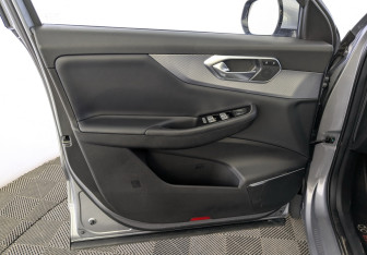 Подержанный автомобиль BAIC X7 2024 года (19 фото)