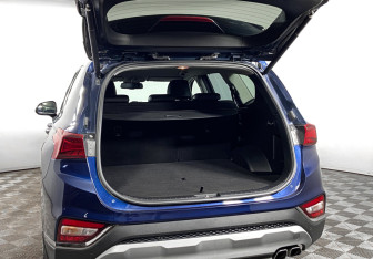 Подержанный автомобиль Hyundai Santa Fe 2020 года (9 фото)