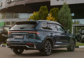 Подержанный автомобиль Geely Monjaro 2023 года (4 фото)
