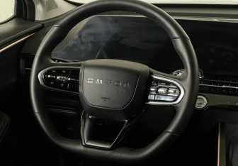 Подержанный автомобиль Omoda C5 2024 года (14 фото)