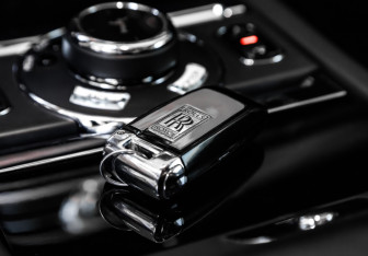 Подержанный автомобиль Rolls-Royce Wraith 2018 года (39 фото)