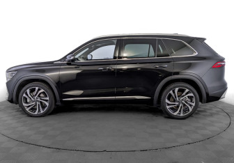 Подержанный автомобиль Geely Monjaro 2024 года (8 фото)