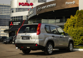 Подержанный автомобиль Nissan X-Trail 2008 года (4 фото)