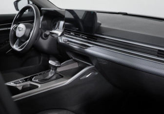 Подержанный автомобиль Geely Emgrand 2024 года (9 фото)