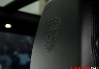 Подержанный автомобиль Porsche Cayenne 2013 года (19 фото)