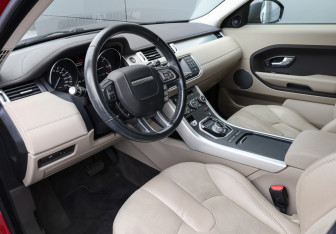 Подержанный автомобиль Land Rover Range Rover Evoque 2015 года (17 фото)