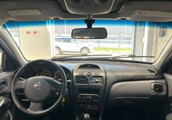 Подержанный автомобиль Nissan Almera Classic 2006 года (15 фото)