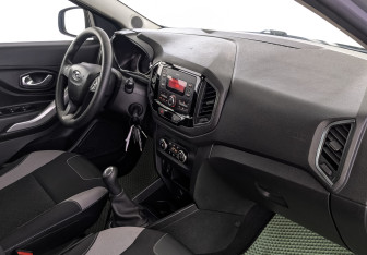 Подержанный автомобиль LADA (ВАЗ) XRAY 2018 года (13 фото)